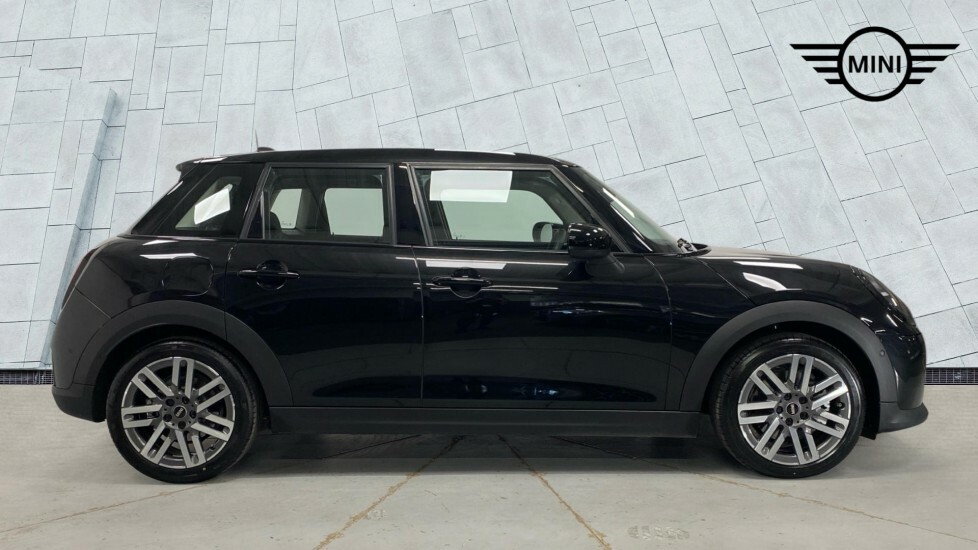 Mini Hatch Cooper C VN75SGV Black #3