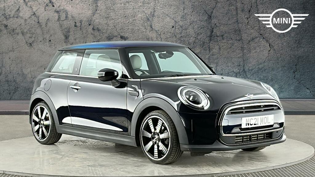 Mini Hatch 3-Door Hatch Cooper Exclusive Black