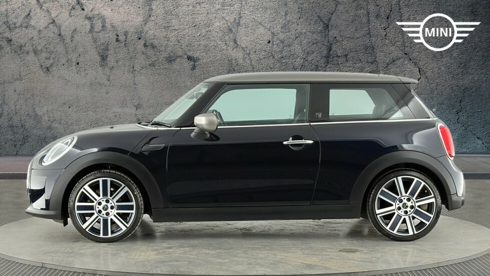 Mini Hatch 3-Door Hatch Cooper Exclusive VK73YZN Black #3
