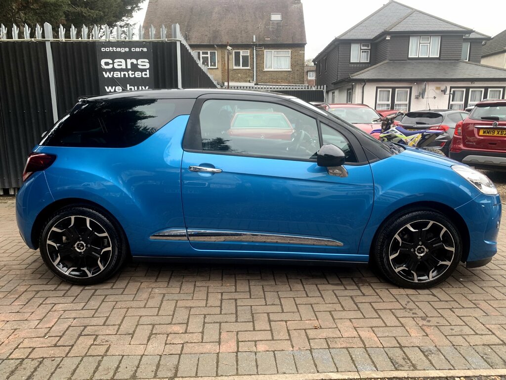 DS DS 3 1.2 Puretech Dstyle Hatchback Eu YE65XHT Blue #2