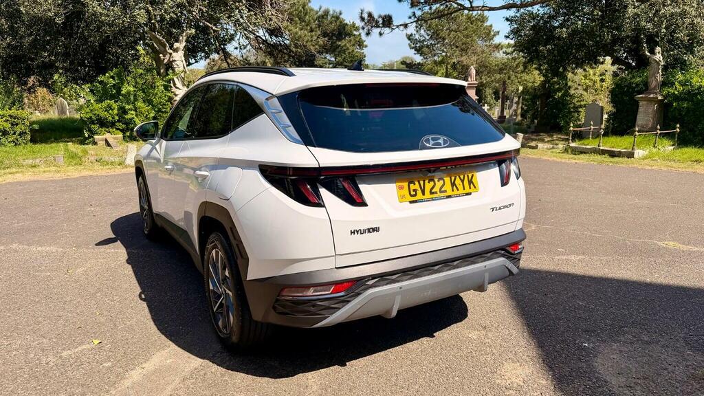 Hyundai Tucson Suv 1.6 T-gdi Premium Euro 6 Ss 202222 GV22KYK White #3