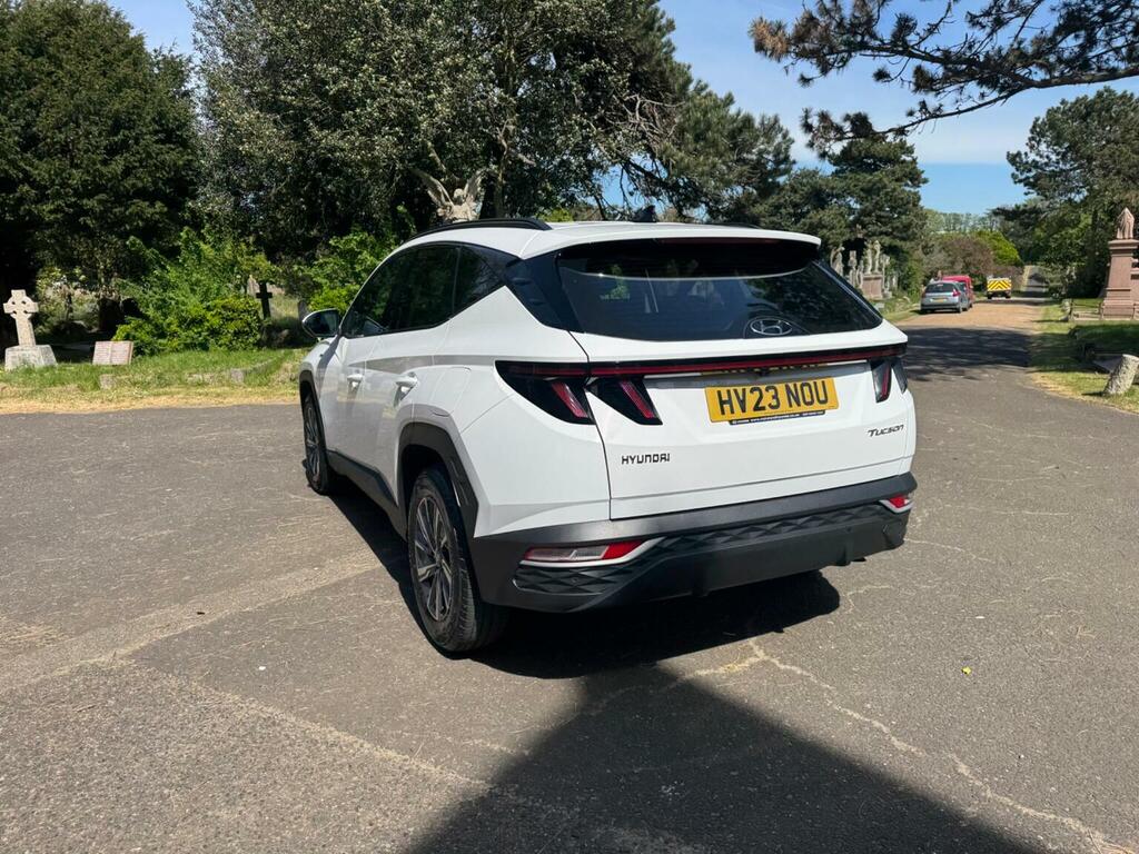 Hyundai Tucson Suv 1.6 T-gdi Mhev Se Connect Dct Euro 6 Ss HV23NOU White #3