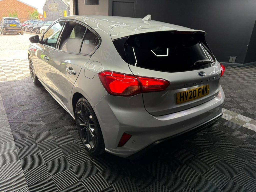 Ford Focus 1.0T Ecoboost St-line X Hatchback Manua HV20FWN Silver #3