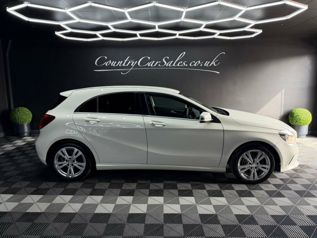 Mercedes-Benz A Class 1.5 A180d Sport Hatchback Euro 6 White