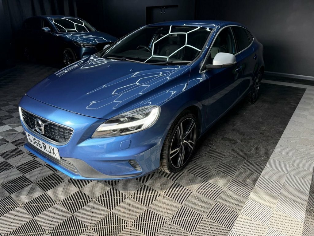 Volvo V40 2.0 D2 R-design Pro Hatchback Eu GJ66RJX Blue #3