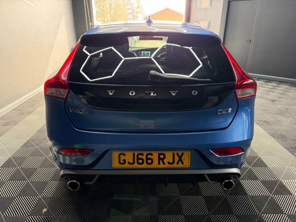 Volvo V40 2.0 D2 R-design Pro Hatchback Eu GJ66RJX Blue #6