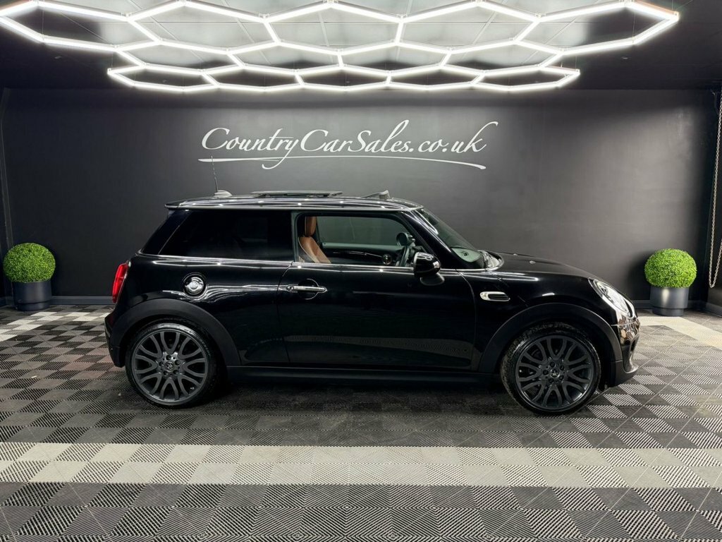 Mini Hatch 1.5 Cooper Hatchback Euro 6 Ss Black