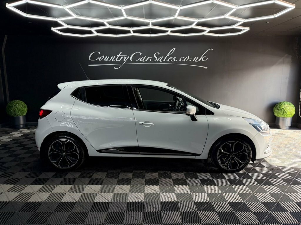 Renault Clio 1.5 Dci Iconic Hatchback Euro 6 White