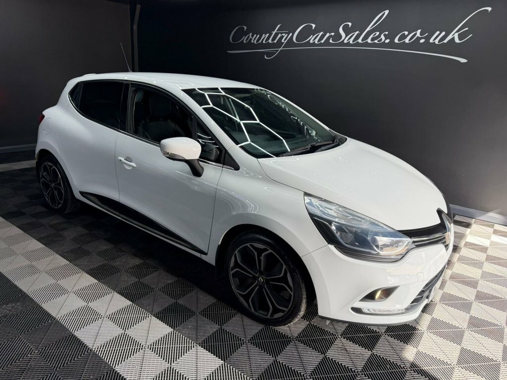 Renault Clio 1.5 Dci Iconic Hatchback Euro 6 YT19GHV White #2