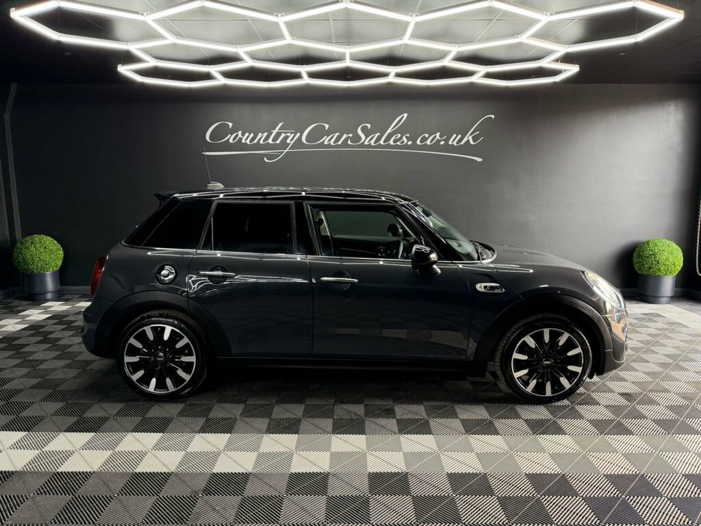 Mini Hatch 2.0 Cooper S Exclusive Hatchback Grey