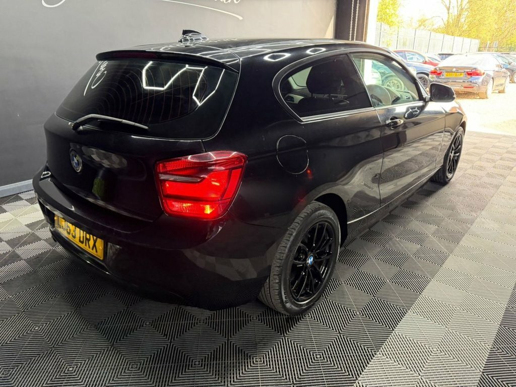 BMW 1 Series 1.6 114D Se Hatchback Euro 5 S LJ63DRX Black #4