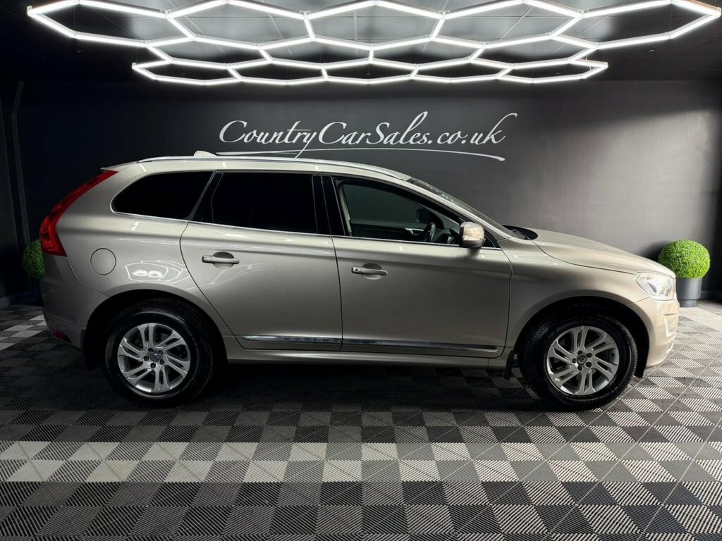 Volvo XC60 2.4 D5 Se Lux Nav Suv Awd Euro 6 Gold