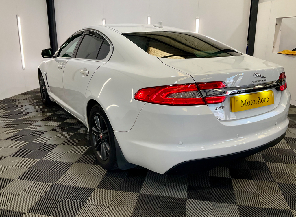Jaguar XF 2.2D Luxury Saloon Euro 5 Ss 2 SG64YME White #5