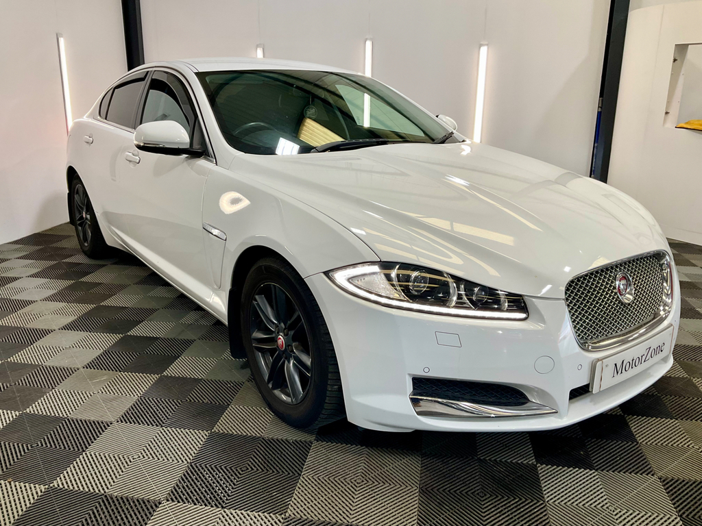 Jaguar XF 2.2D Luxury Saloon Euro 5 Ss 2 SG64YME White #2