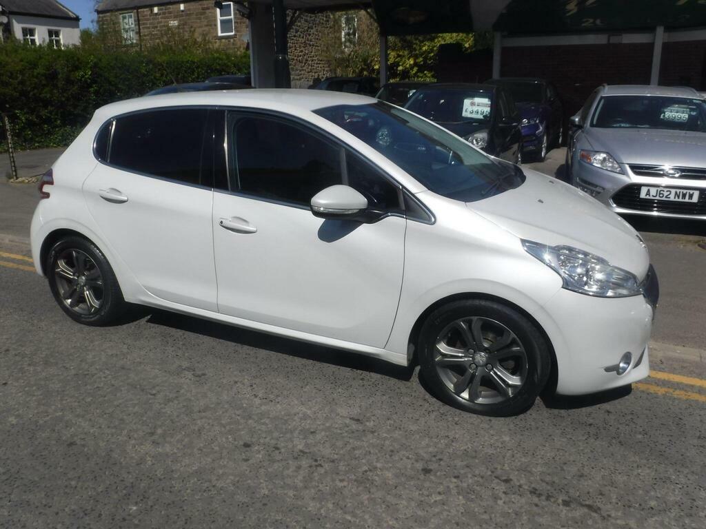 Peugeot 208 1.6 E-hdi Allure Euro 5 S S DX65OTJ White #6