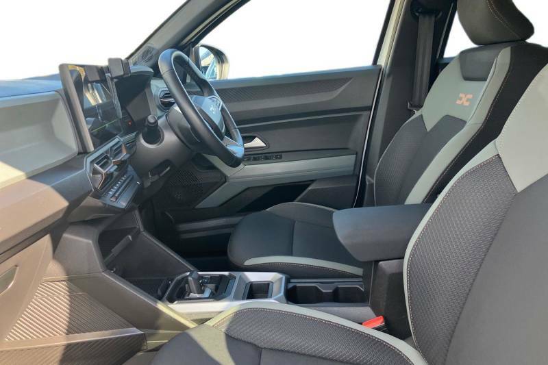 Dacia Duster 1.6 Hybrid 140 Extreme - 2024 74 WG74YWX White #3