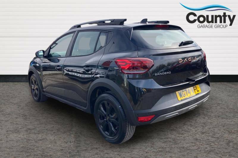 Dacia Sandero Stepway 1.0 Tce 110 Extreme - 2024 74 WG74VFL Black #2