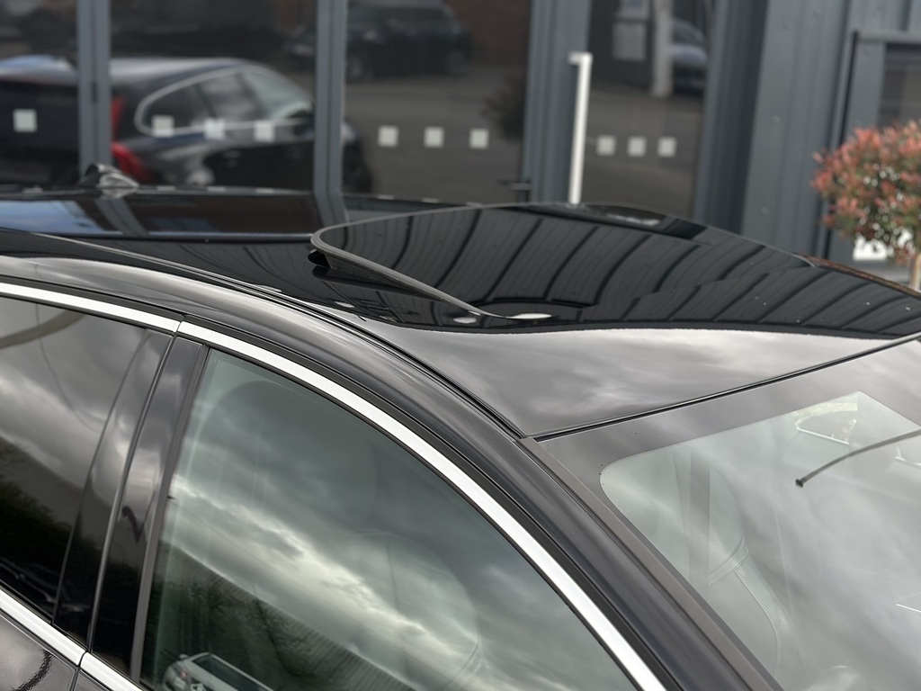 Volvo V60 D4 R-design WX67MMJ Black #3