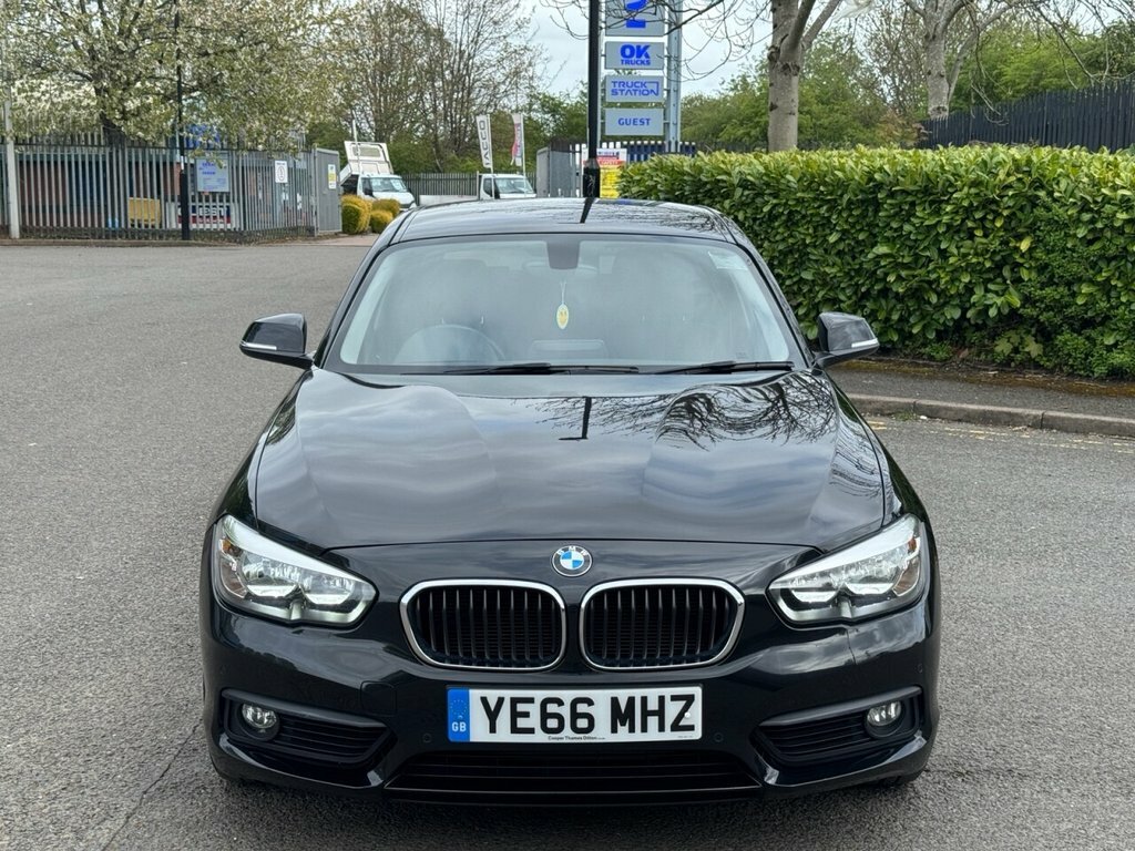 BMW 1 Series 2L Se Black #2