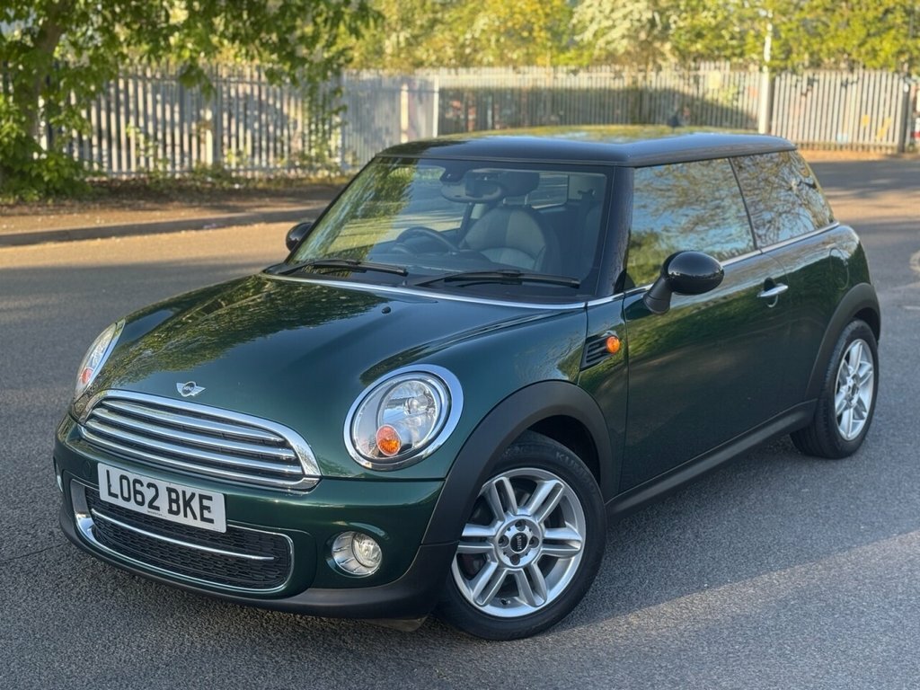 Mini Hatch 2L Cooper D LO62BKE Green #3