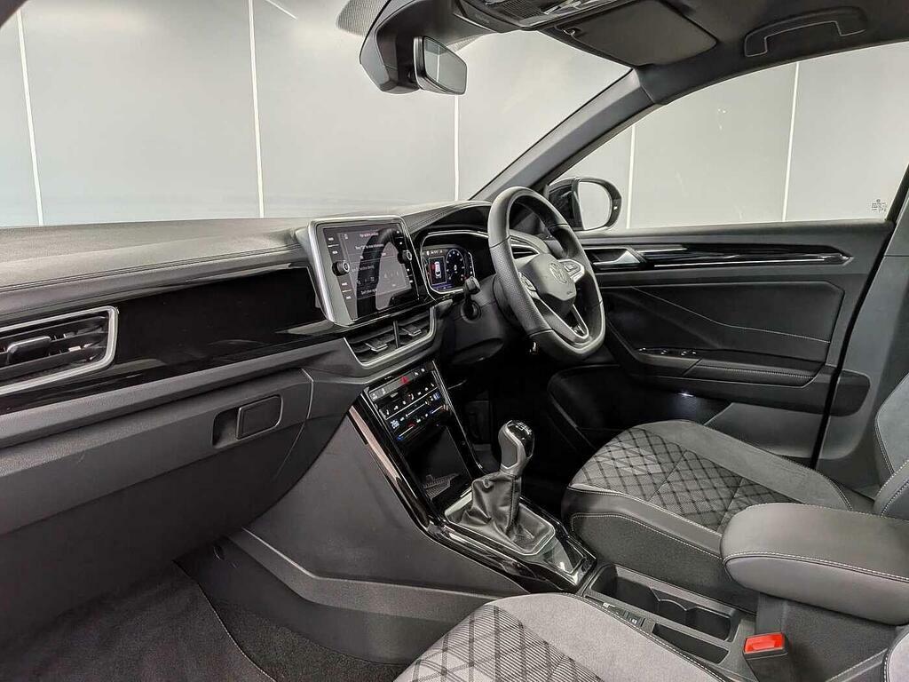 Volkswagen T-Roc 1.5 Tsi R-line Euro 6 Ss DE75OXK Black #2