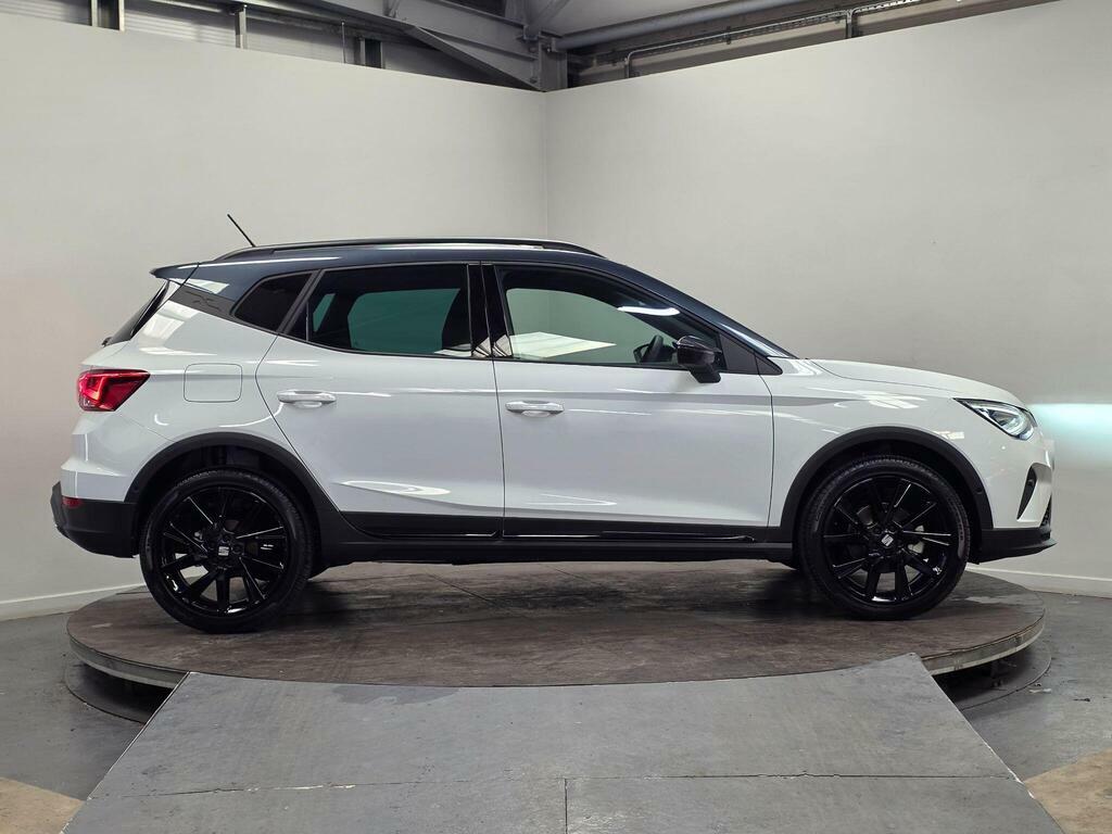Seat Arona 1.0 Tsi Fr Black Edition Euro 6 Ss PN26JUF White #5