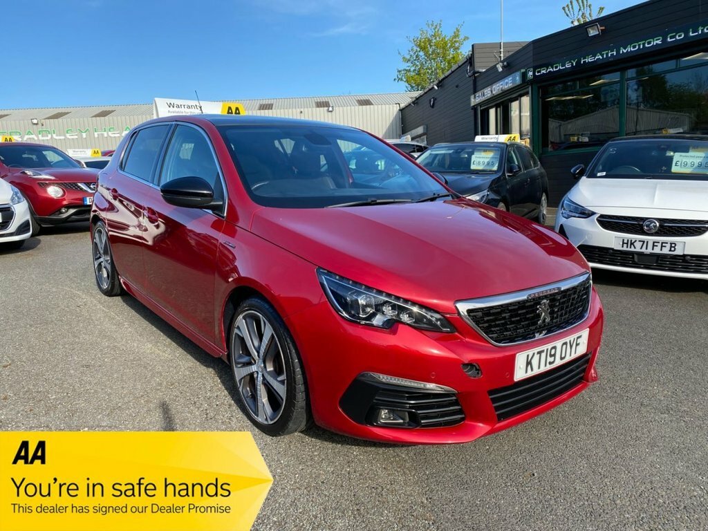 Peugeot 308 1.5L Gt Line Red