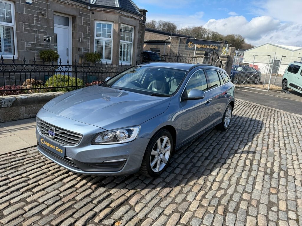 Volvo V60 Estate YT18AU Blue #3