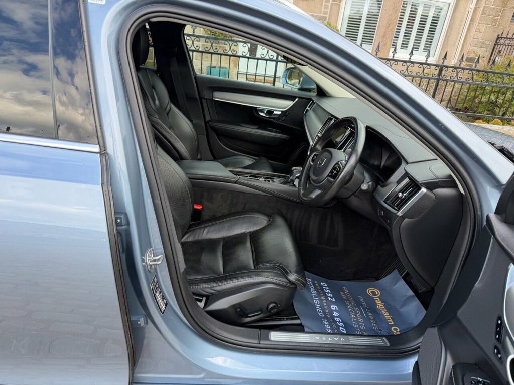 Volvo V90 Estate KV20WWR Blue #2