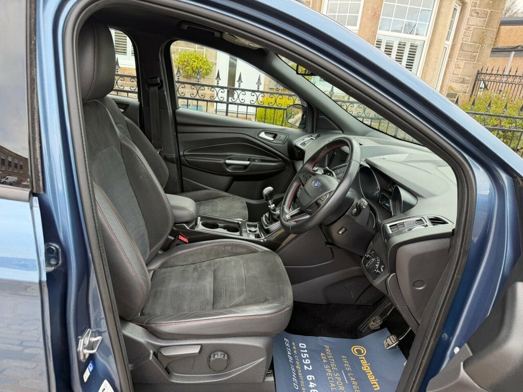 Ford Kuga Suv XUI9180 Blue #2