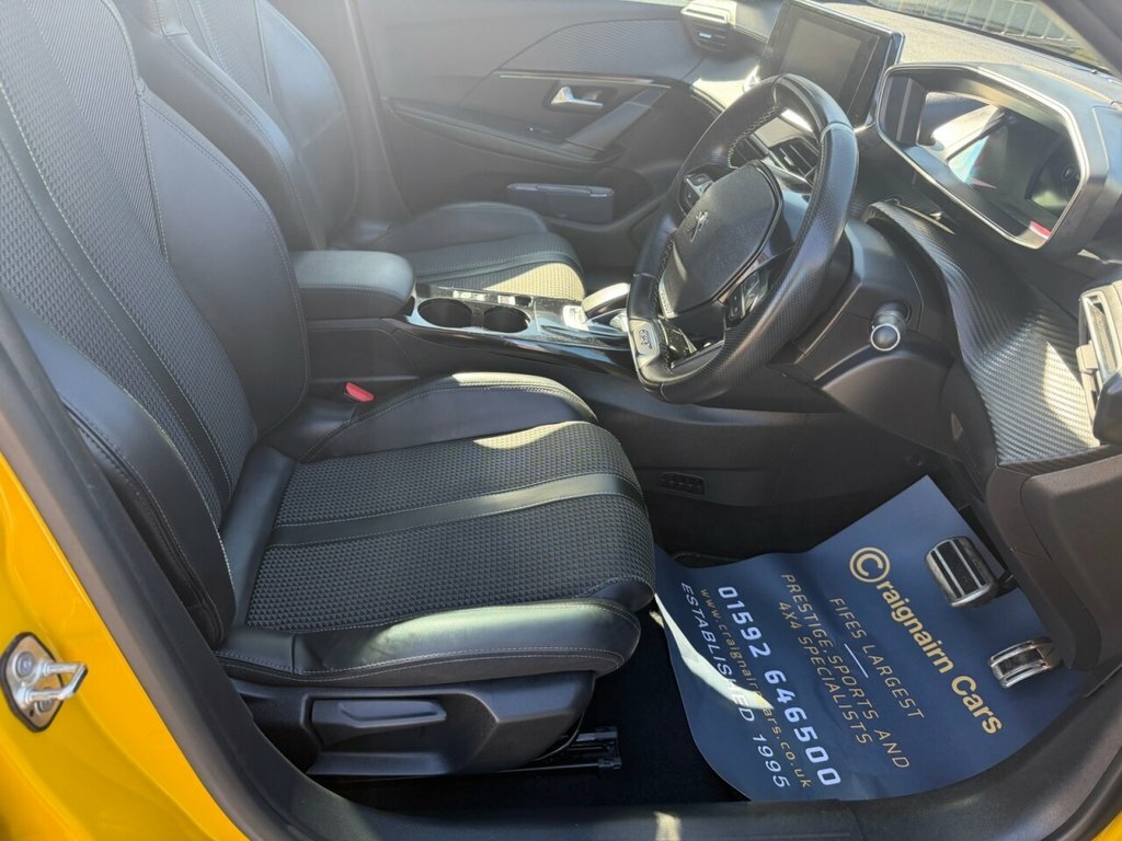 Peugeot e-208 Hatchback SY20VDC Yellow #2