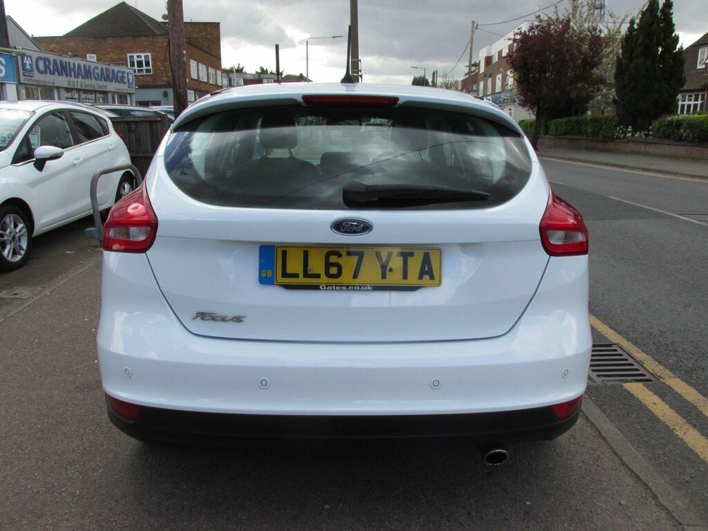 Ford Focus 1.5T Ecoboost Titanium Euro 6 Ss White #5