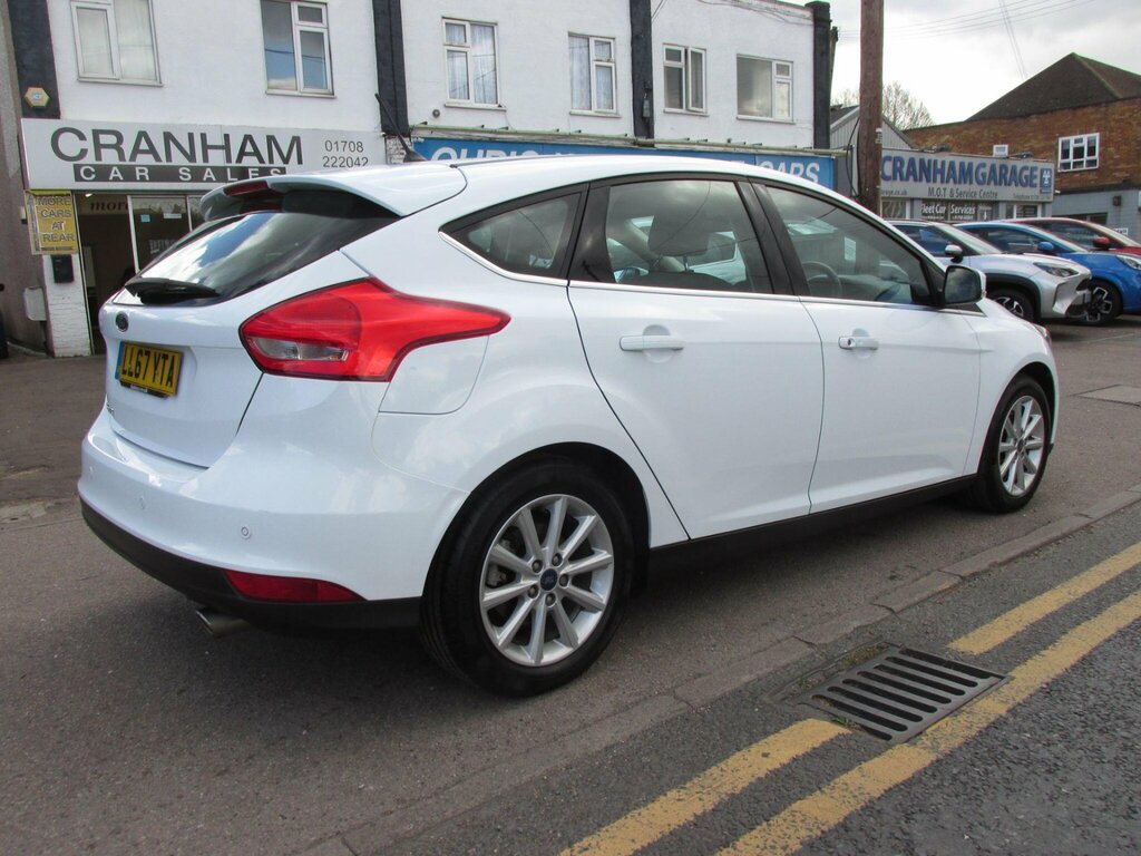 Ford Focus 1.5T Ecoboost Titanium Euro 6 Ss White #6
