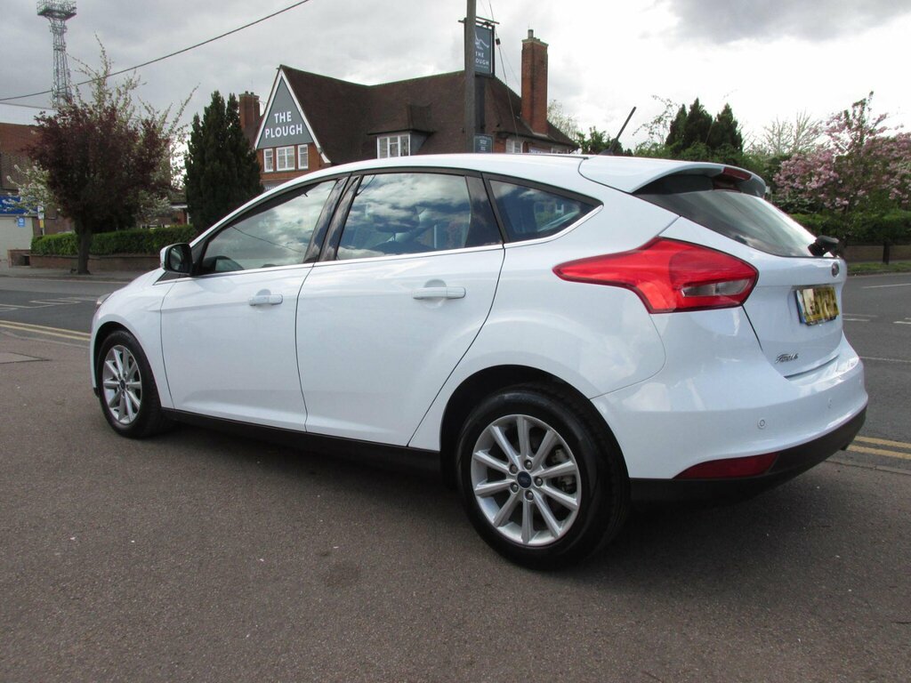 Ford Focus 1.5T Ecoboost Titanium Euro 6 Ss White #4