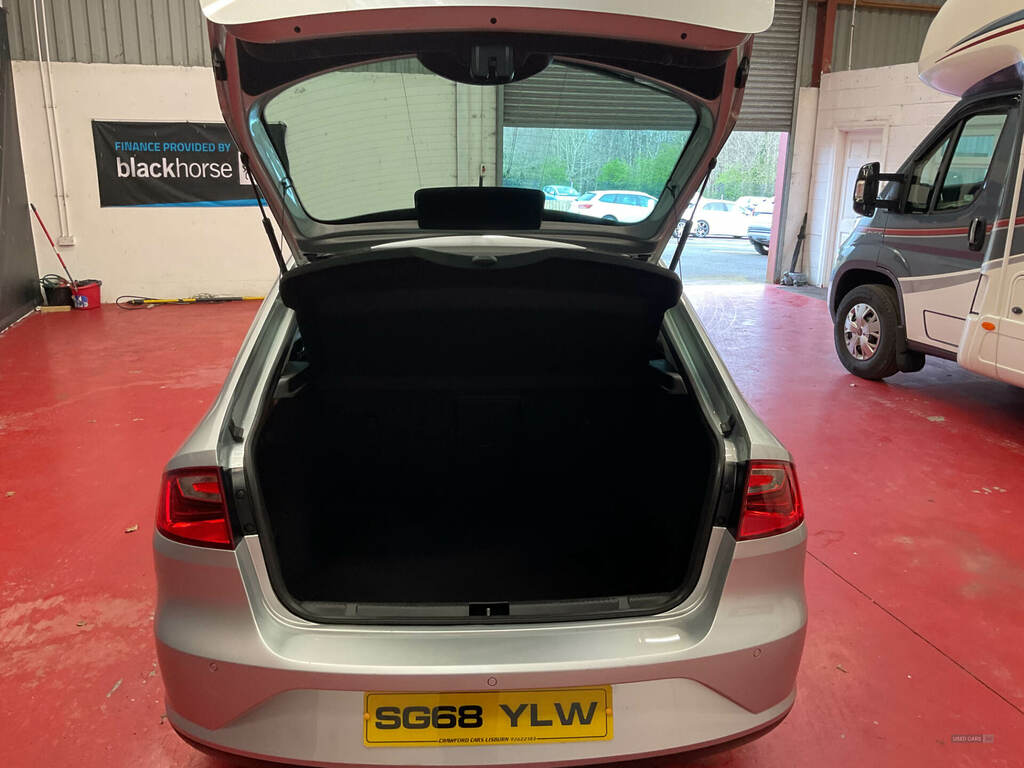 Seat Toledo 1.0 Tsi 110 Xcellence Ez SG68YLW Silver #5