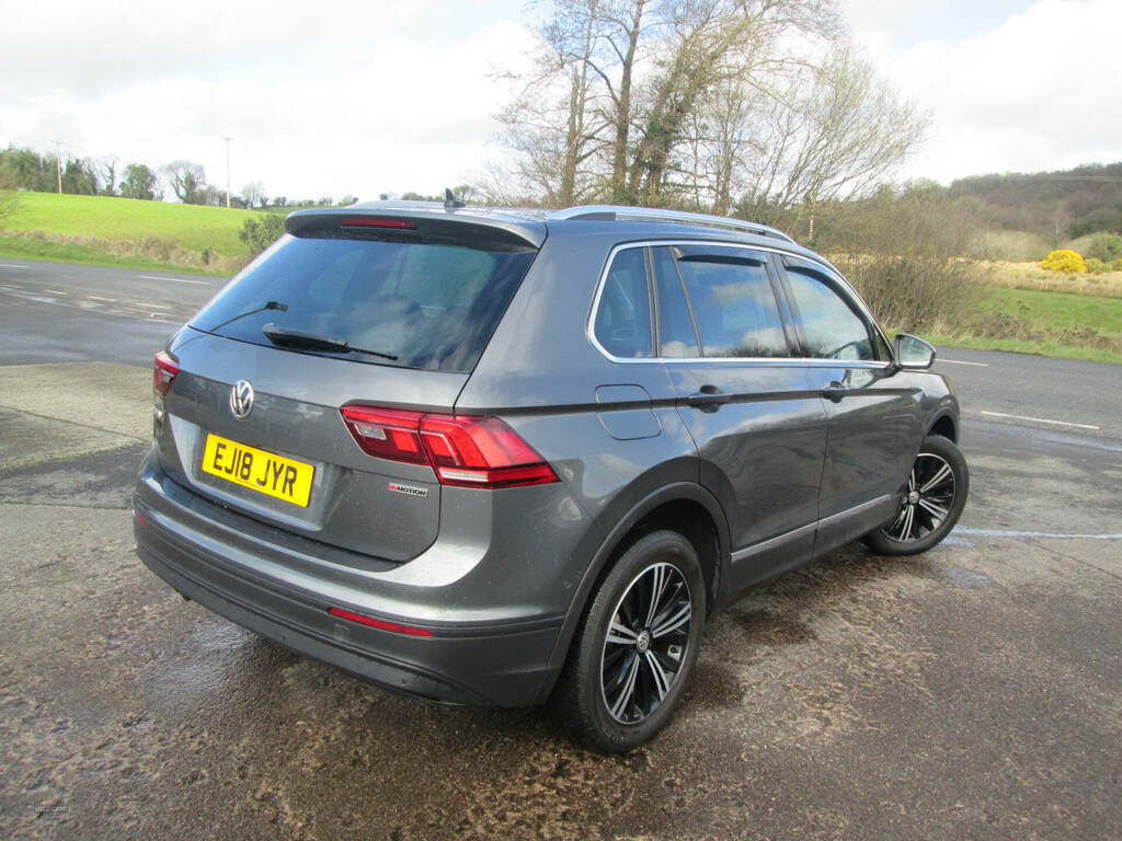 Volkswagen Tiguan 2.0 Tdi 150 4Motion Se Nav EJ18JYR Grey #5