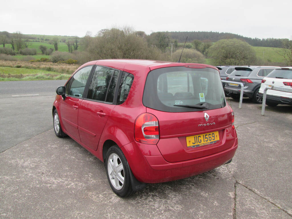Renault Grand Modus 1.2 Tce Dynamique Red #4