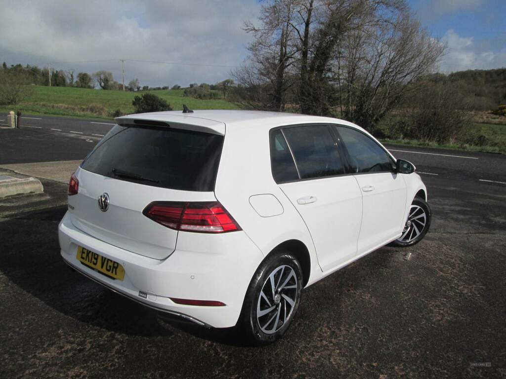 Volkswagen Golf 1.6 Tdi Match EK19VGR White #4