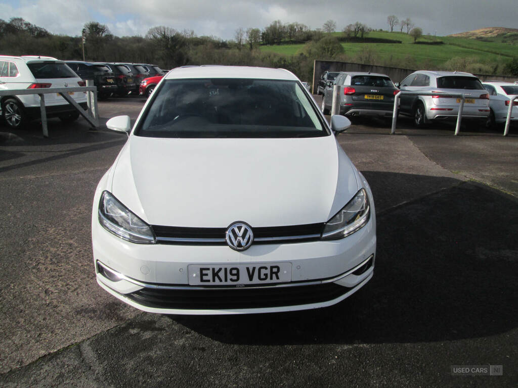 Volkswagen Golf 1.6 Tdi Match EK19VGR White #3