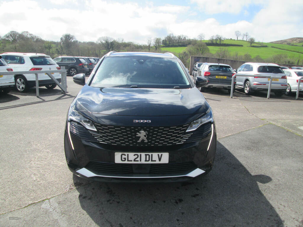 Peugeot 3008 1.5 Bluehdi Allure Premium GL21DLV Black #3