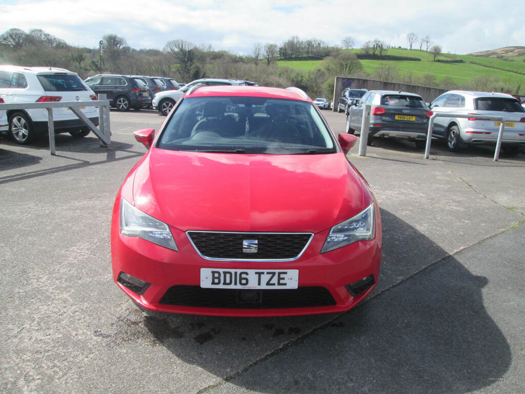 Seat Leon 1.6 Tdi 110 Se Technology Business BD16TZE Red #3
