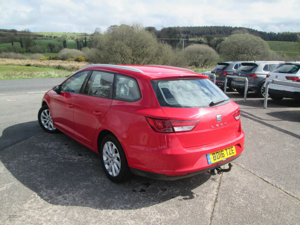 Seat Leon 1.6 Tdi 110 Se Technology Business BD16TZE Red #5