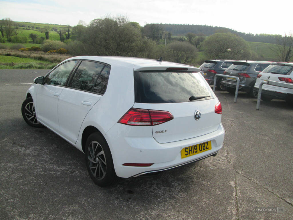 Volkswagen Golf 1.6 Tdi Match SH19OBZ White #5