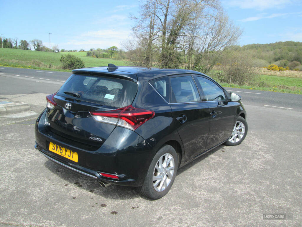 Toyota Auris 1.6 D-4d Business Edition Grey #4