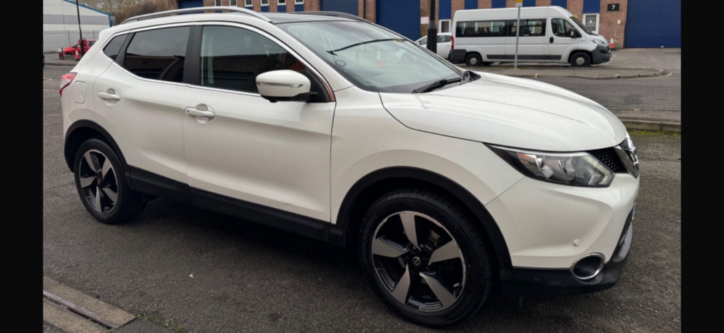 Nissan Qashqai 1.5 Dci N-connecta LW17PUJ White #2