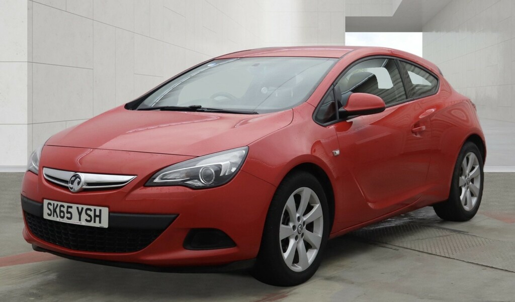 Vauxhall Astra GTC 1.4 I Turbo Sport Red #2