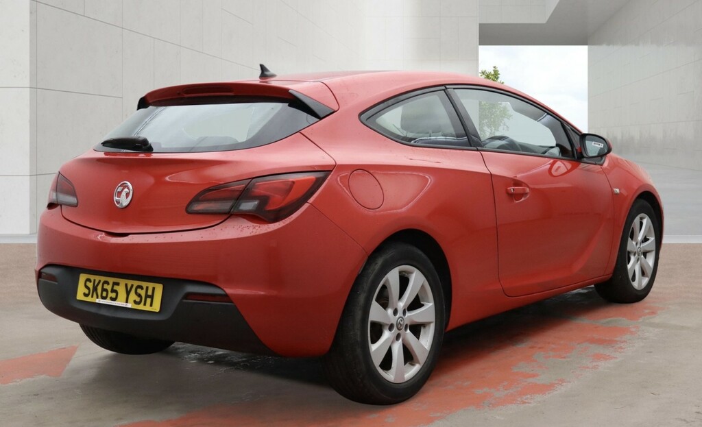 Vauxhall Astra GTC 1.4 I Turbo Sport Red #4
