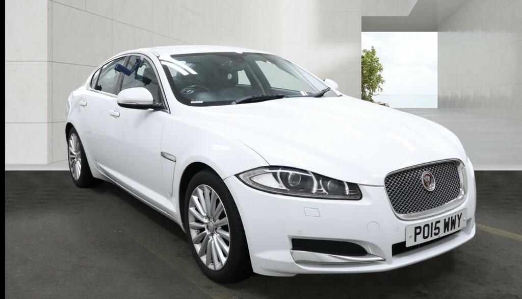 Jaguar XF 2.2 D Luxury White