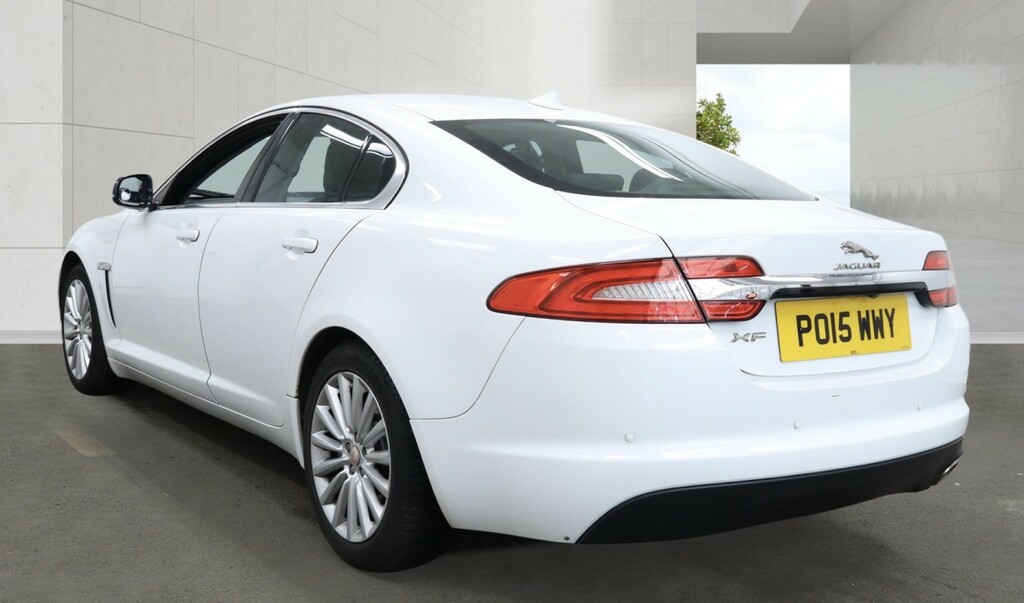 Jaguar XF 2.2 D Luxury PO15WWY White #3