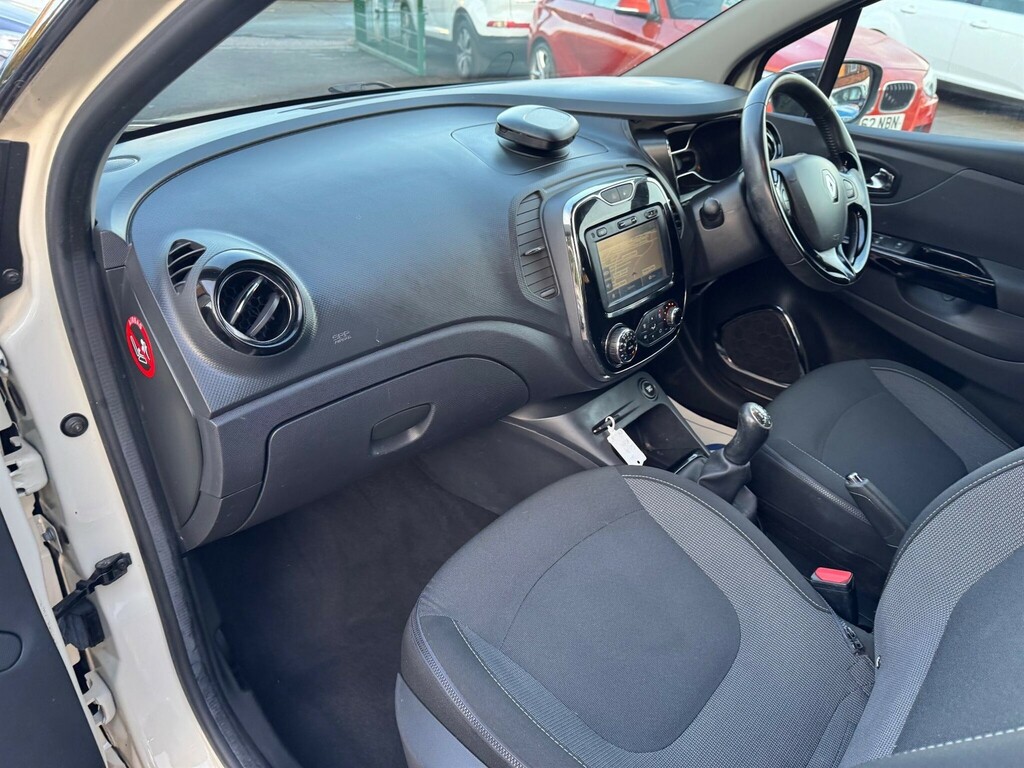 Renault Captur 1.5 Dci Energy Dynamique S Medianav Euro 5 Ss 5 SC64RSX White #2